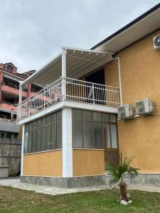 The building in which Az apartmant is located