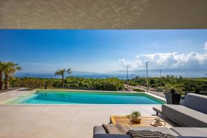 Fotografia z galérie ubytovania Villa Ameli Apartment with swimming pool v destinácii Rijeka