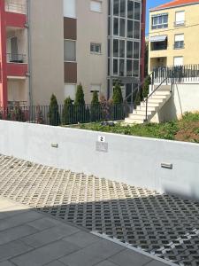 Budova, v ktorej sa apartmán nachádza