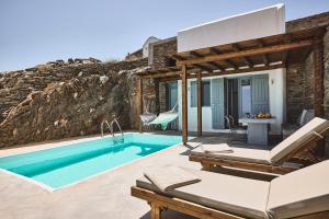 The swimming pool at or close to Niva Pool Suites