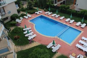 The swimming pool at or close to Apart complex Starfish със собствено паркомясто