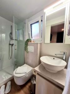 Ett badrum på Rosmarin&Olive Premium Mobile Homes