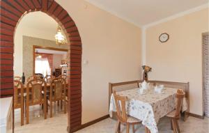 Fotografie z fotogalerie ubytování Stunning Apartment In Barban With Wifi v destinaci Barban