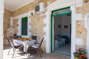 Patio nebo venkovní prostory v ubytování Kornilias home