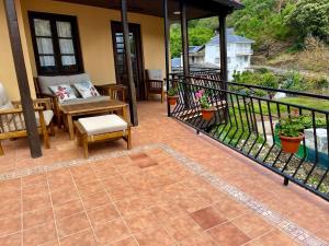 Μπαλκόνι ή βεράντα στο CASA NARCISA - Perfecta para familias y grupos - Valle del Silencio