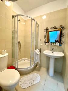 Koupelna v ubytování Chlo apartment 1 Tirane