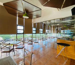 Nhà hàng/khu ăn uống khác tại Days Hotel by Wyndham Iloilo