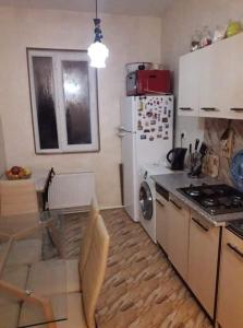 Η κουζίνα ή μικρή κουζίνα στο Guesthouse MARA