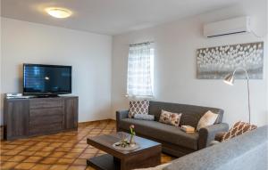 Gallery image of Beautiful Apartment In Veprinac With Wifi in Veprinac
