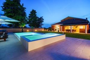 Πισίνα στο ή κοντά στο Green Residence Villa Zadar