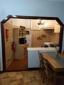 Η κουζίνα ή μικρή κουζίνα στο Casa do Doque