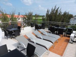 Balkón nebo terasa v ubytování Beach Palace