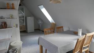 Kuchyň nebo kuchyňský kout v ubytování Gård