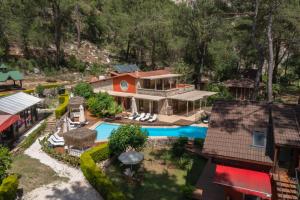 Bazén v ubytování Zümrüt Çıralı Boutique Hotel nebo v jeho okolí