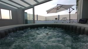The swimming pool at or close to Casa Relojero
