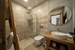 Koupelna v ubytování Zümrüt Çıralı Boutique Hotel