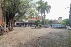 Foto dalla galleria di RedDoorz Plus At Hotel Sofia Pangandaran a Pangandaran