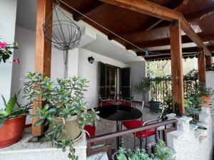 Χώρος καθιστικού στο Grand Veranda Apartment