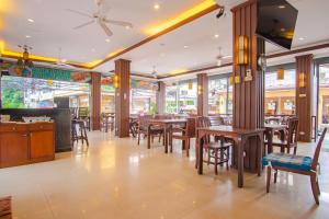 Foto de la galería de Pipikuku Hotel & Restaurant en Patong