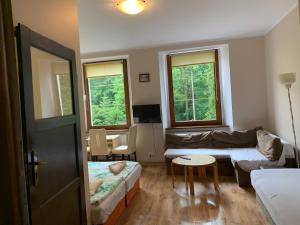 Posteľ alebo postele v izbe v ubytovaní Apartamenty pokoje "MARIA" + 22 fotografií