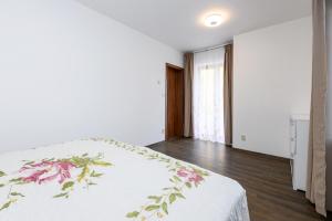 Posteľ alebo postele v izbe v ubytovaní Apartmány Závětří
