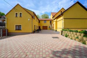Budova, v ktorej sa apartmán nachádza