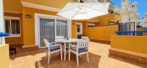 Balkón nebo terasa v ubytování Cozy 2 Bedroom Apartment in Costa Adeje