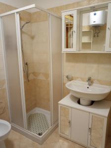 Ett badrum på Appartamento Via Pitagora