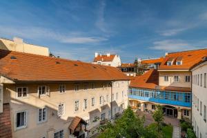 Το κτήριο όπου στεγάζεται  το διαμέρισμα