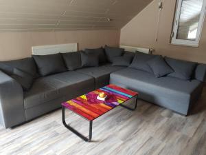 Posezení v ubytování Ferienwohnung Schmidt Werratal