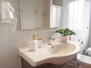 Ένα μπάνιο στο Casa Azzurra +8 φωτογραφίες