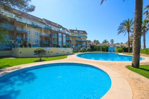 Bazén v ubytovaní Residencial Azul Marino alebo v jeho blízkosti