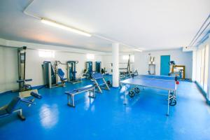 Posilňovňa alebo fitness centrum v ubytovaní Residencial Azul Marino