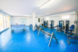 Posilňovňa alebo fitness centrum v ubytovaní Residencial Azul Marino