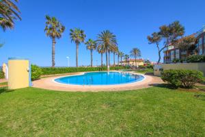 Bazén v ubytovaní Residencial Azul Marino alebo v jeho blízkosti