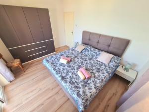Posteľ alebo postele v izbe v ubytovaní Beachfront 5BR Home Victoria