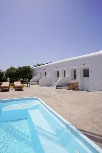 Gallery image of Casa Nostra Mykonos Boutique Rooms & Studios in Glastros