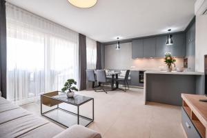 Część wypoczynkowa w obiekcie Luxury Apartment Nina with sea view