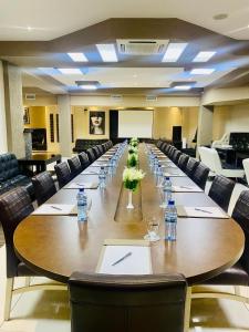 Kawasan bisnes dan/atau bilik persidangan di Hotel Orion Tbilisi
