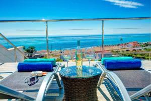 Zdjęcie z galerii obiektu Villa Barco Sea View by Villa Plus w mieście Torrox Costa