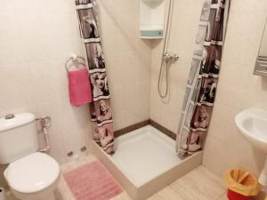 Ένα μπάνιο στο ALOJAMIENTO PLAYA CHICA, LOS POZOS HABITACIONES