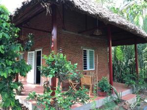 Zahrada ubytování Nguyet Que Homestay & Tours