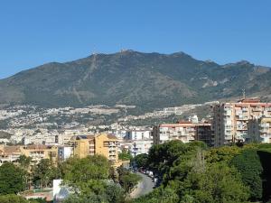 A general mountain view or a mountain view taken from Az apartmant