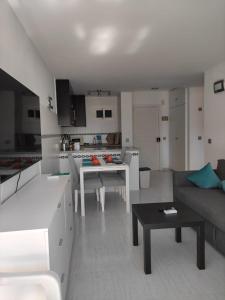 A kitchen or kitchenette at Jupiter 907 im Costa del Sol