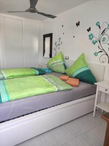 A bed or beds in a room at Jupiter 907 im Costa del Sol
