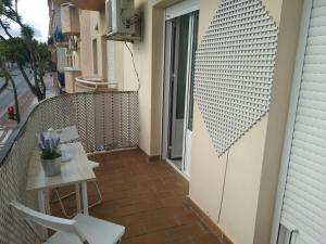 Balkón alebo terasa v ubytovaní APARTAMENTO EN AVDA. QUINTO CENTENARIO