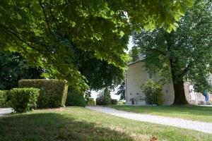 Ogród w obiekcie CHATEAU BELAIR-Séjour Prestige
