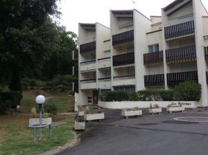Bangunan di mana terletaknya apartmen