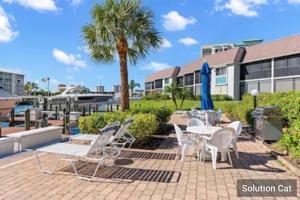 Gallery image of Luxury beach condo located on the bay in a Tropical Oasis!!! in Fort Myers Beach