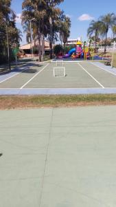 Tenis lub squash w obiekcie Apartamento no Jardim botânico lub w pobliżu